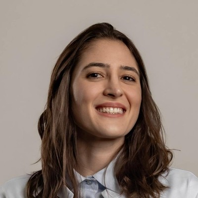 Dra. Isabela Collet Conrado
