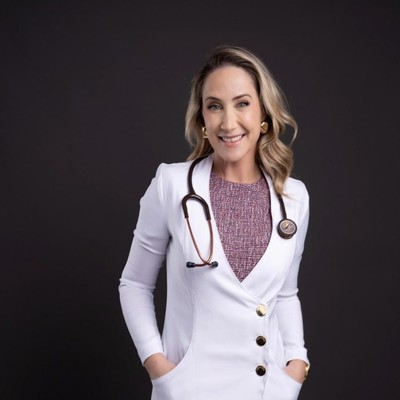 Dra. Juliana dos Santos e Paula