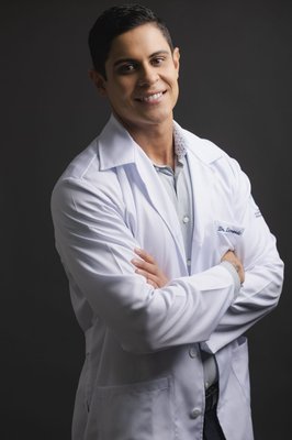 Dr. Leonardo Ribeiro